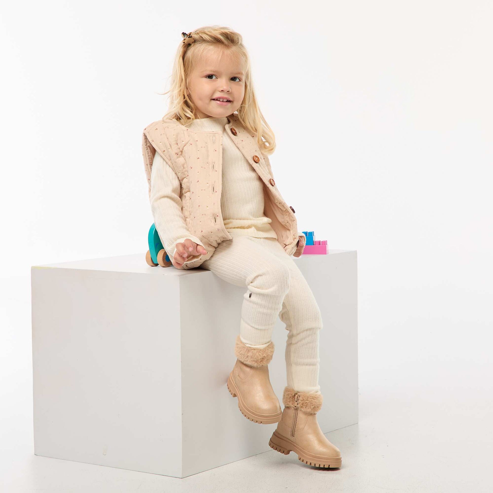 Ribbed Outfit with Sleeveless Jacket - 3 Piece Set BEIGE