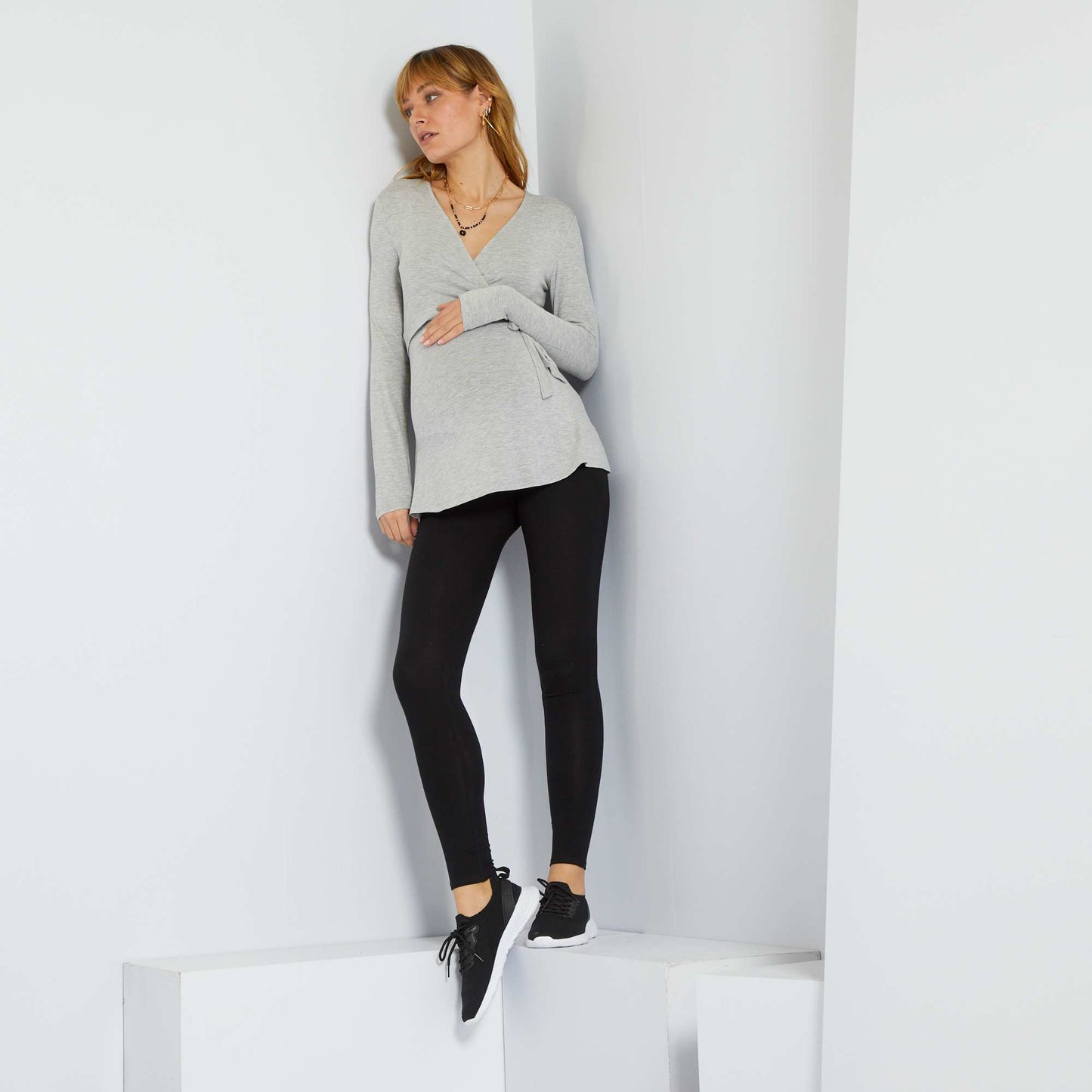 Stretch knit eco-design maternity leggings black