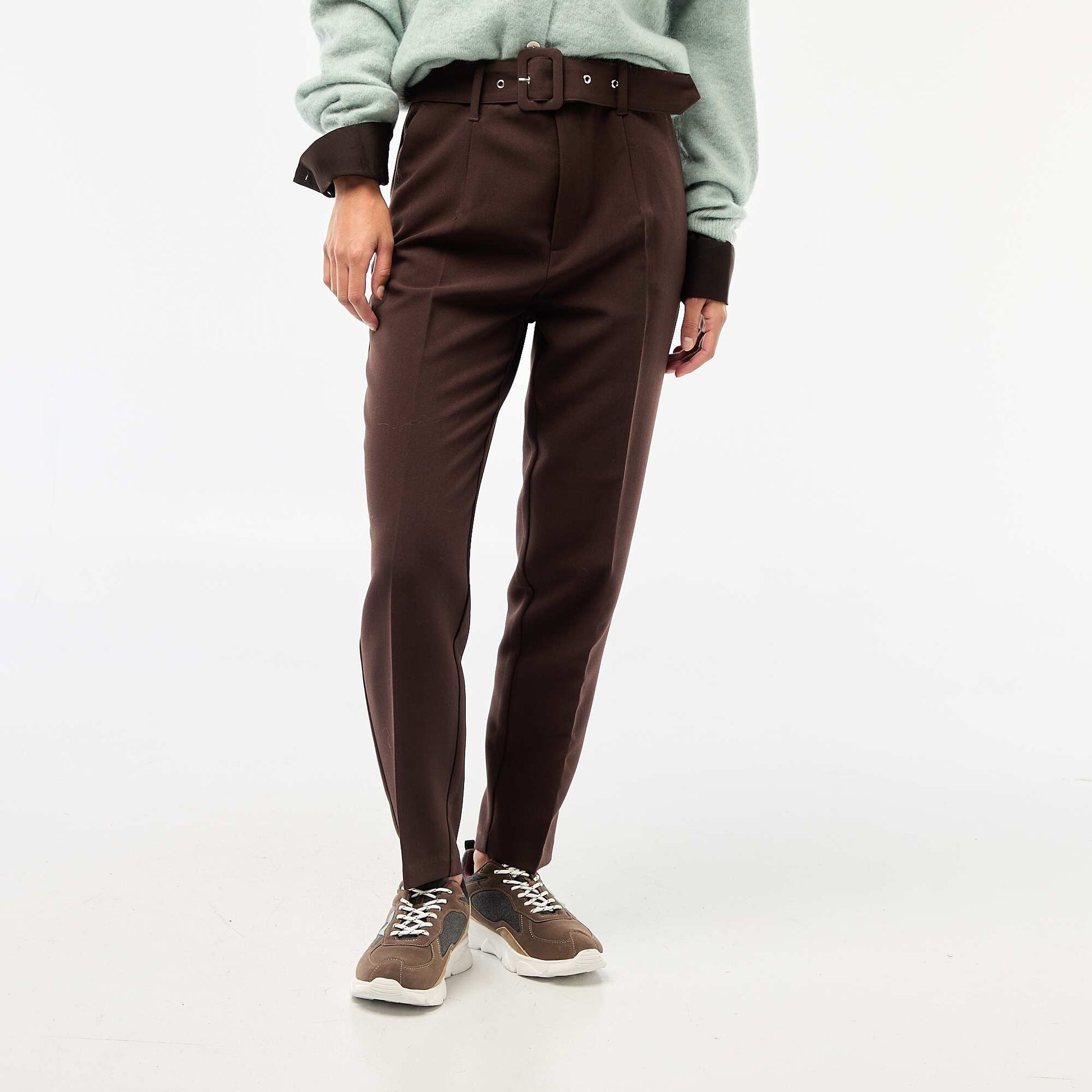 Flowy Carrot Trousers with Buckle Belt BROWN