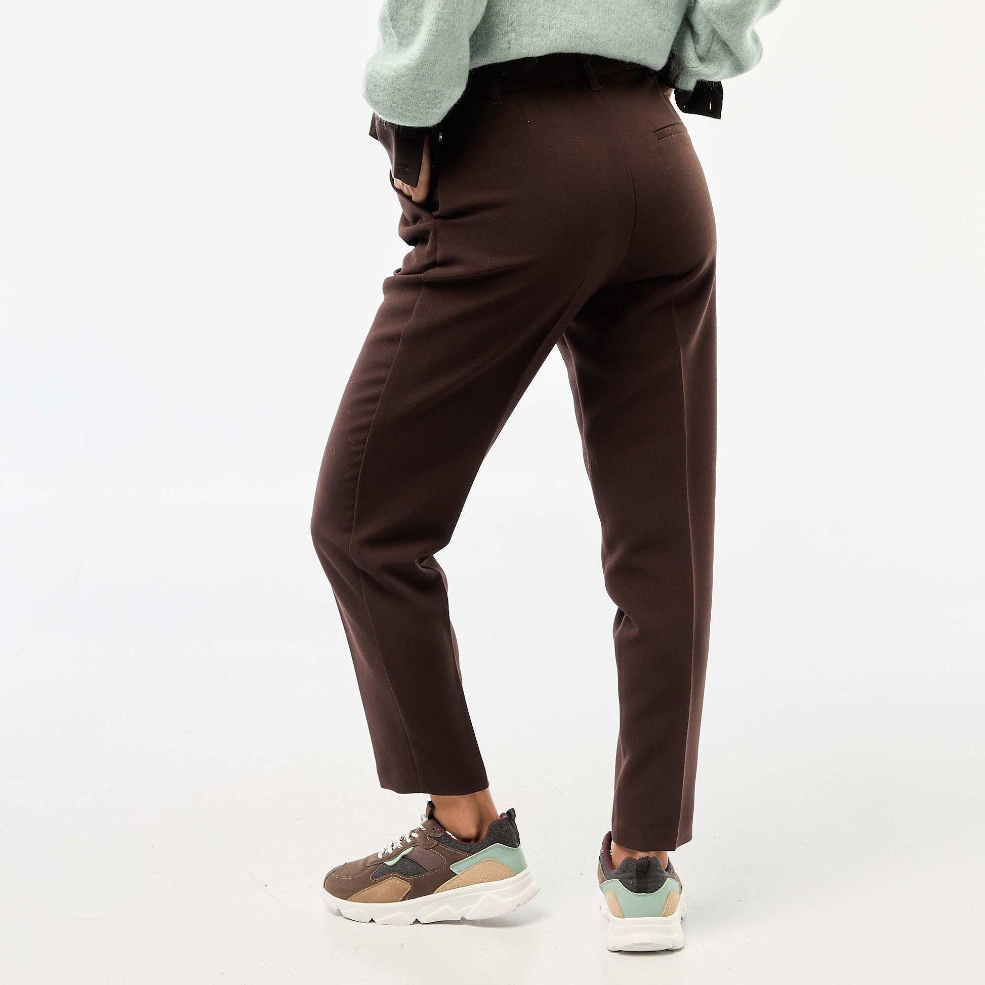 Flowy Carrot Trousers with Buckle Belt BROWN