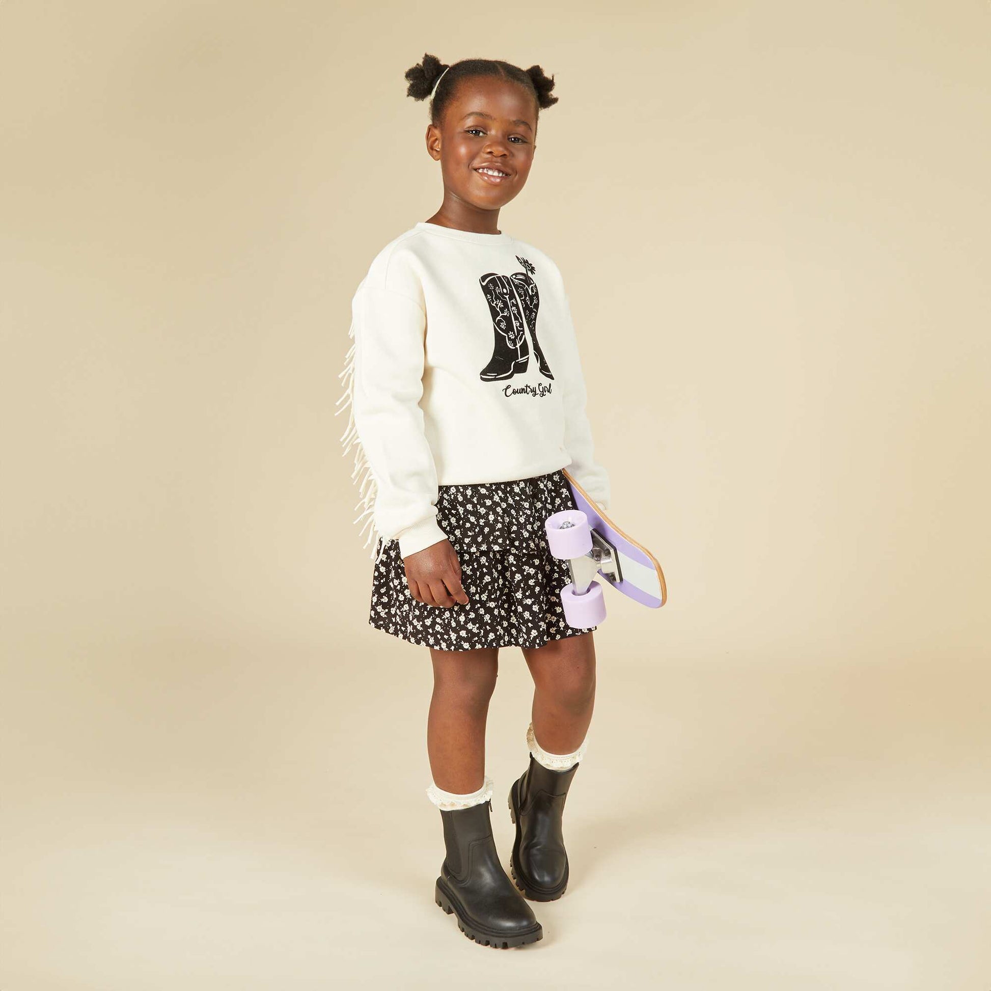 Sweatshirt with embroidery and fringing on the sleeves WHITE
