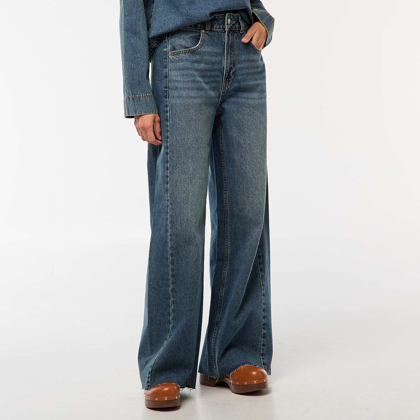 Wide Leg Jeans with Raw Hem BLUE