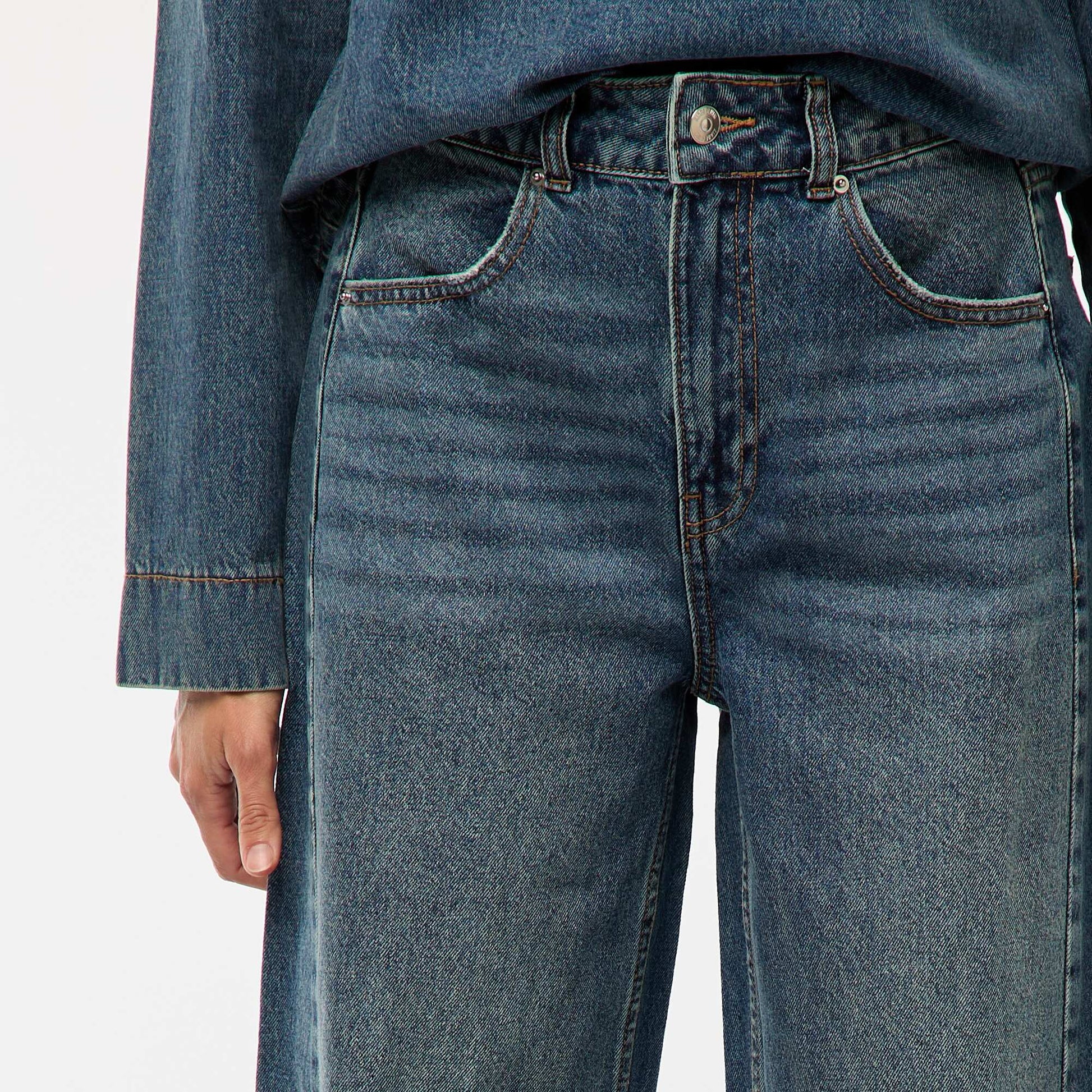 Wide Leg Jeans with Raw Hem BLUE