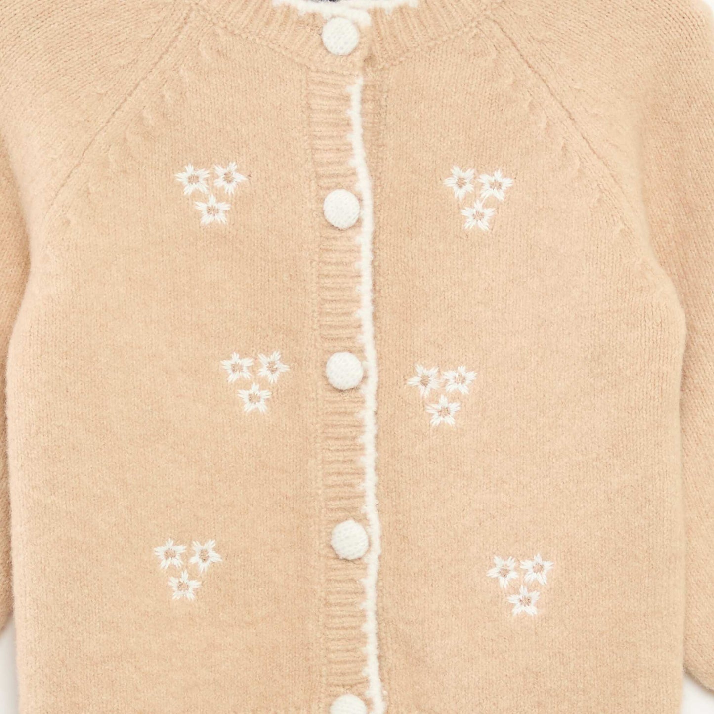 Round Neck Cardigan with Embroidered Flowers WHITE