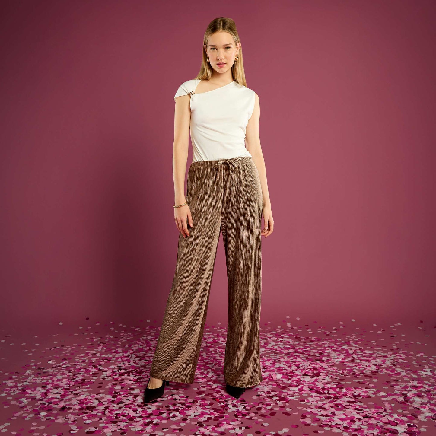 Twisted T-shirt with jewelled detail WHITE