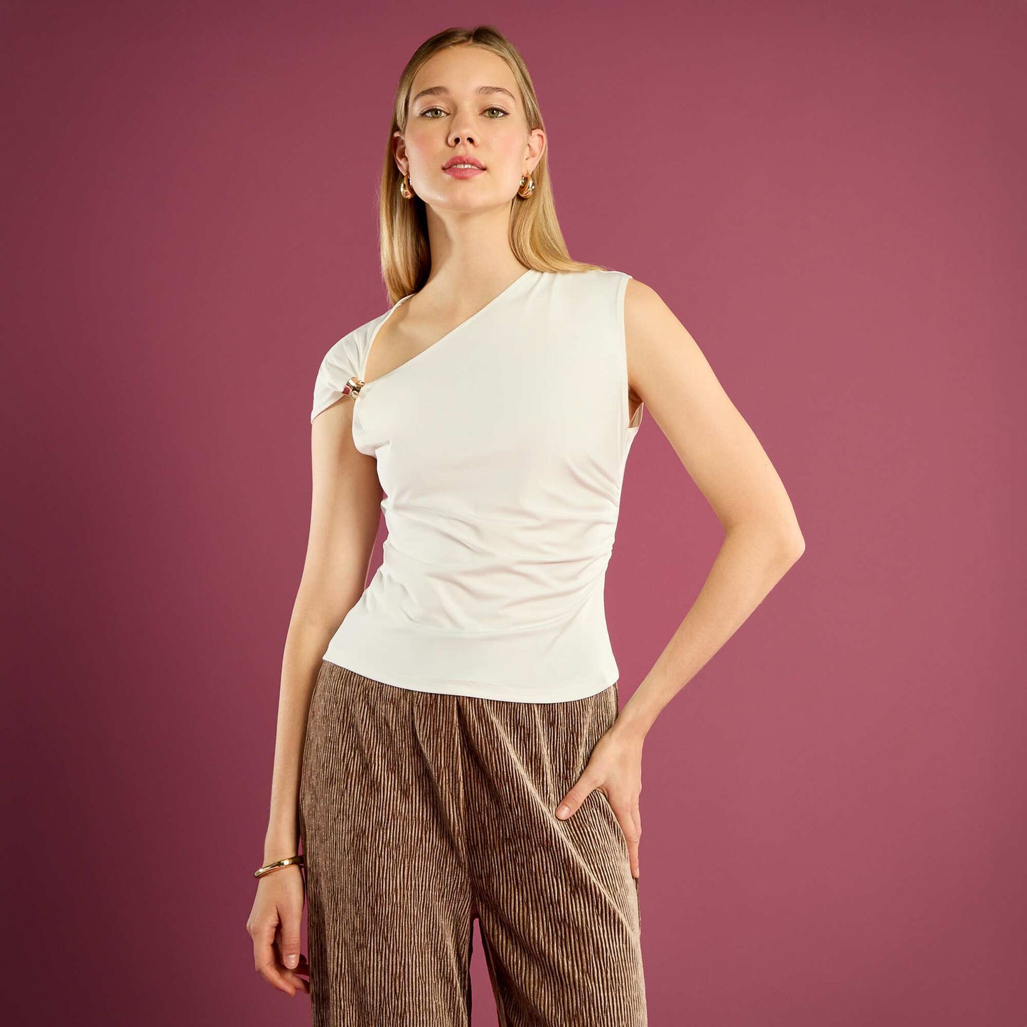 Twisted T-shirt with jewelled detail WHITE