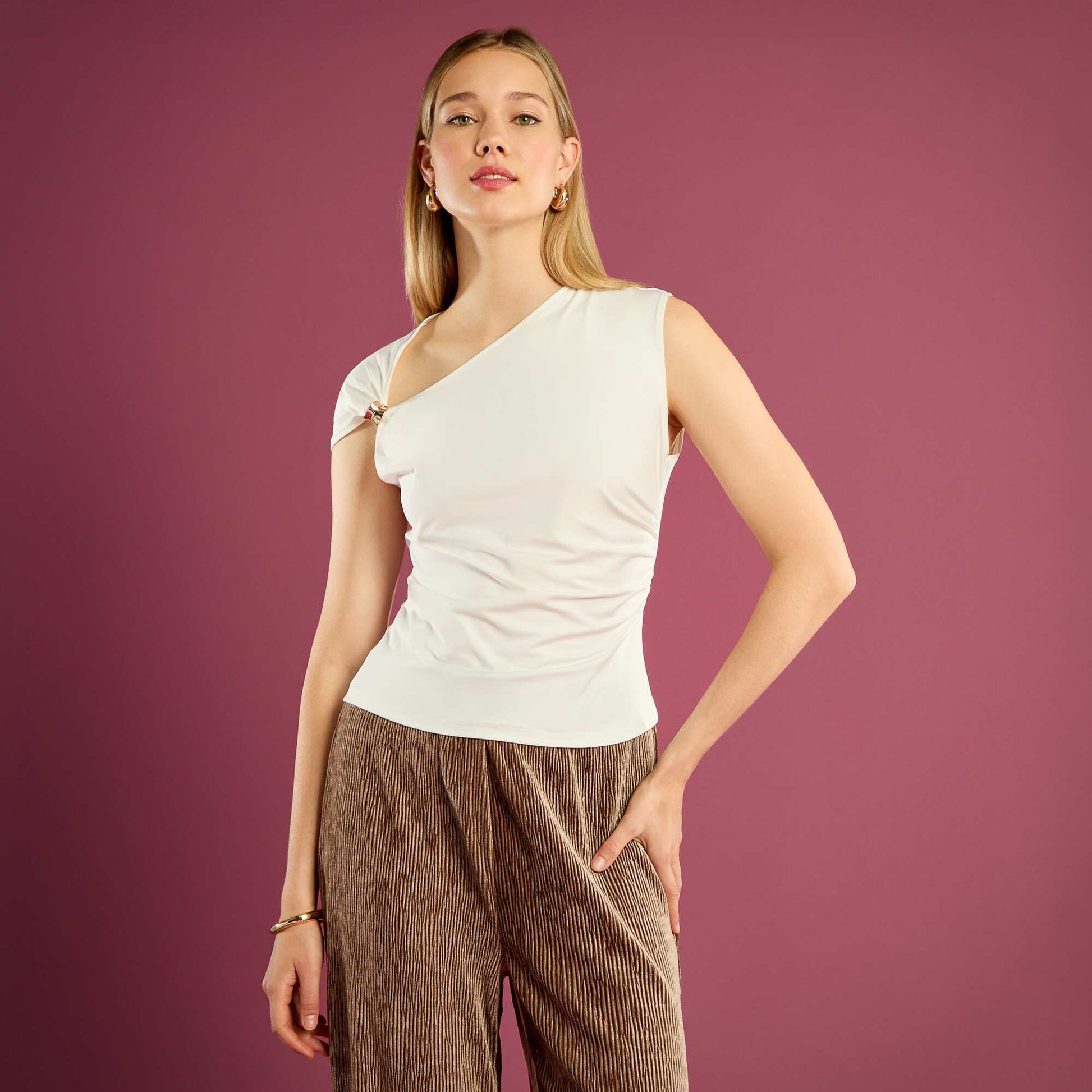 Twisted T-shirt with jewelled detail WHITE