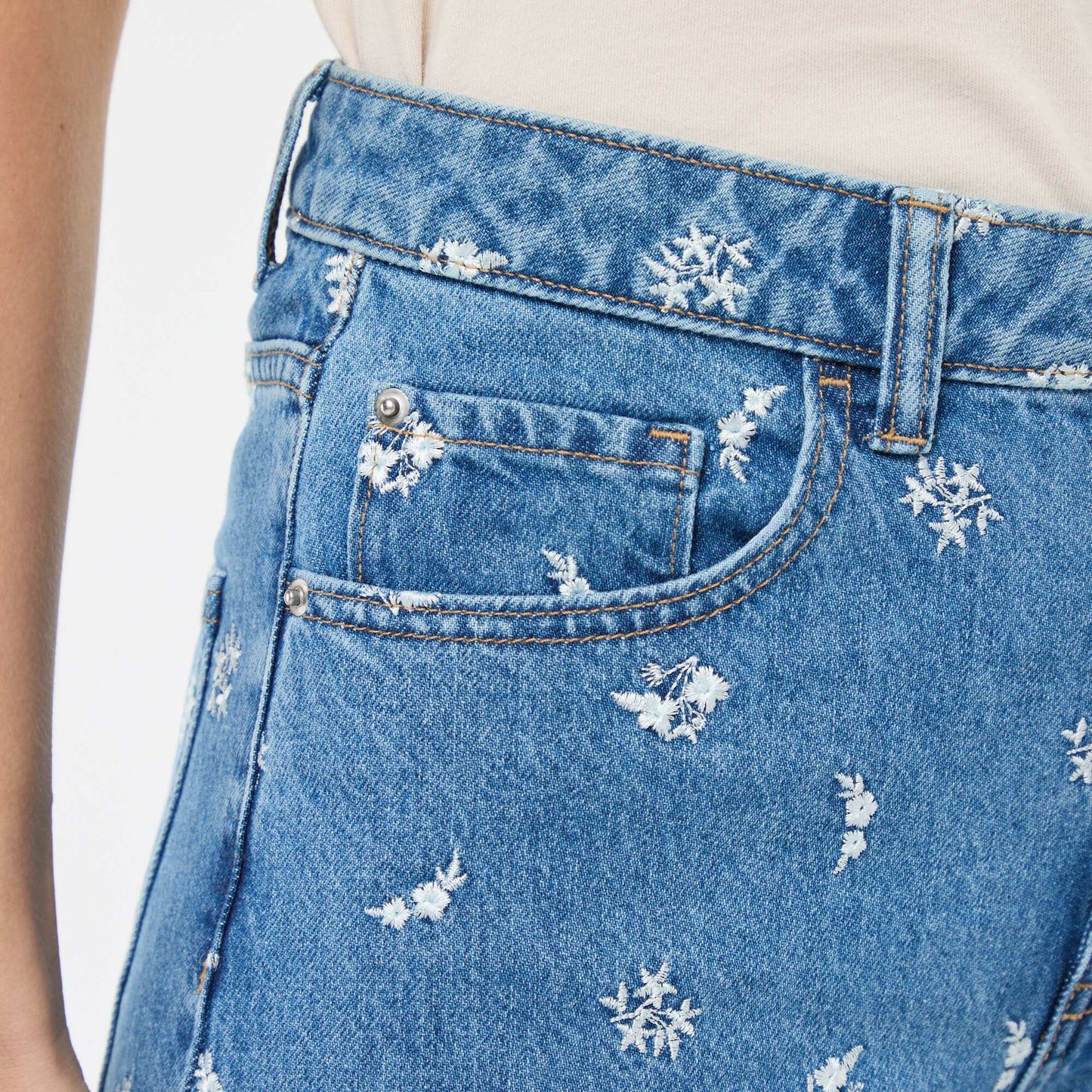 Embroidered Regular Jeans BLUE