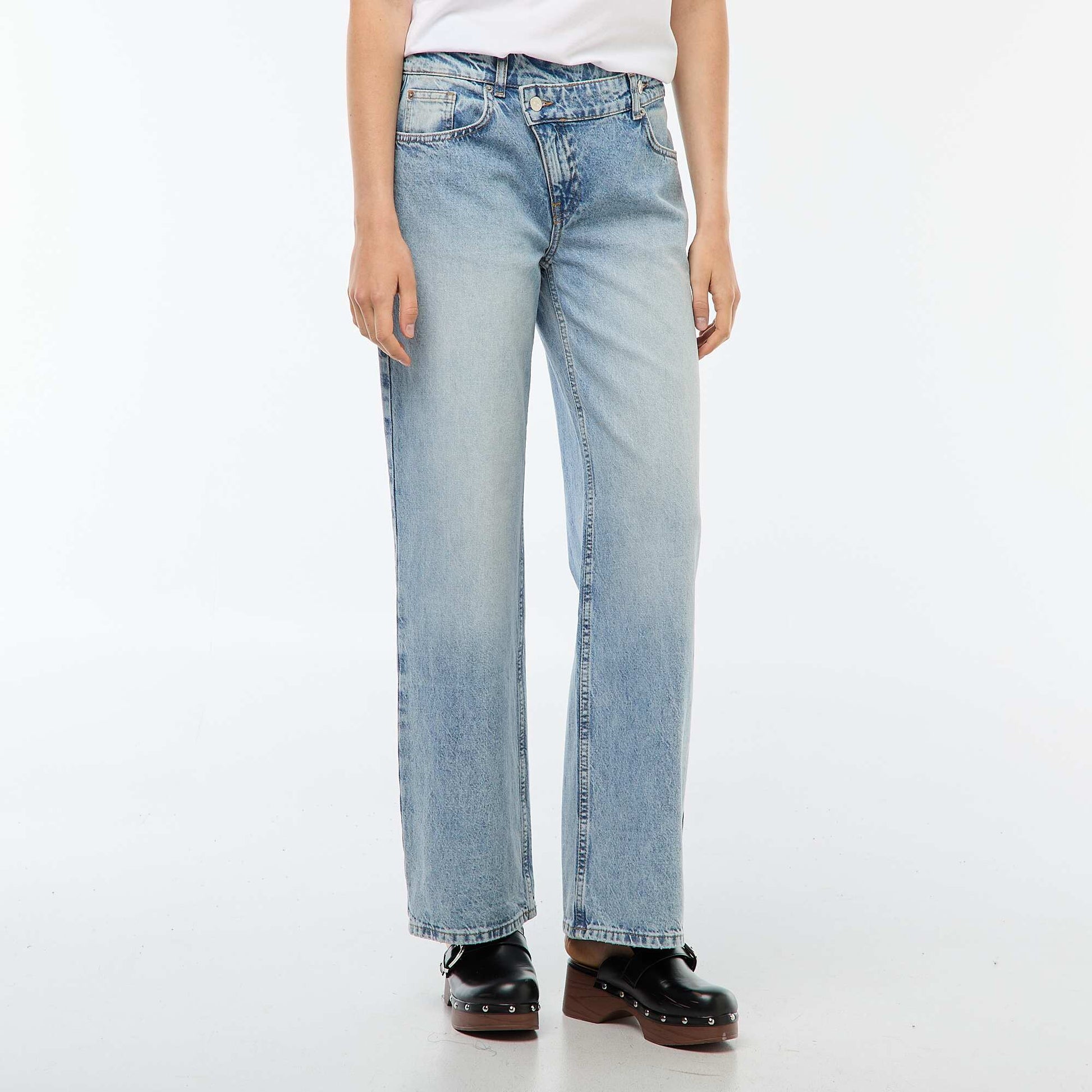 Wide-Leg High-Waisted Jeans with Asymmetric Belt BLUE