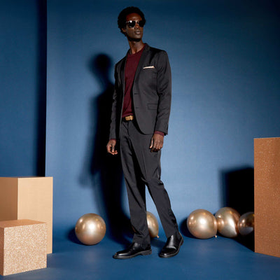 بنطلون بدلة ضيق باللون الأسود