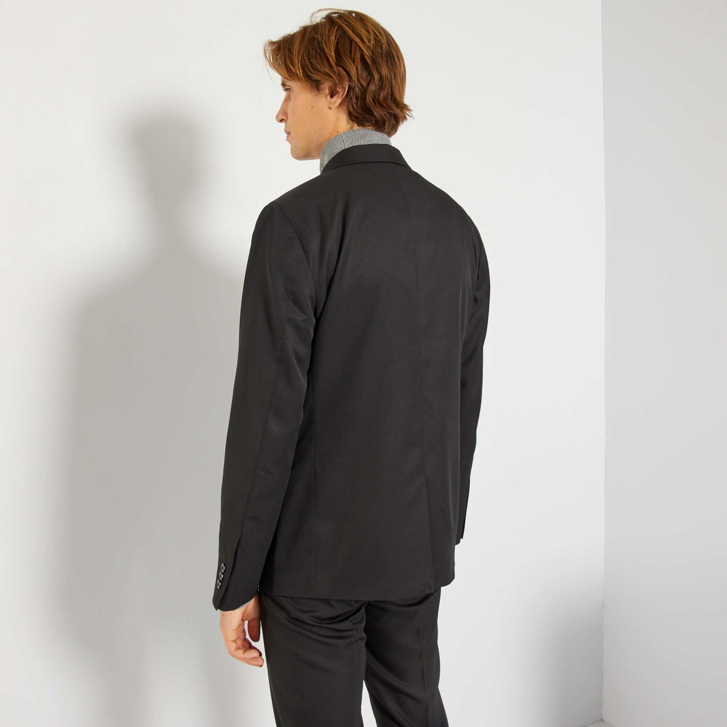 Straight-cut suit jacket black