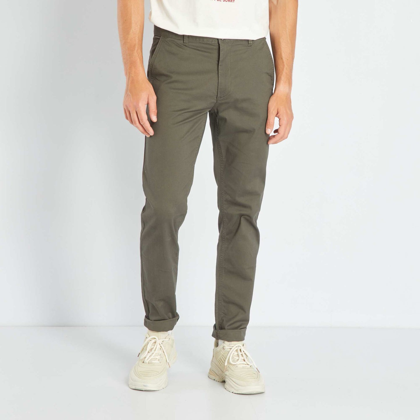 Slim-fit chinos KHAKI SWATC