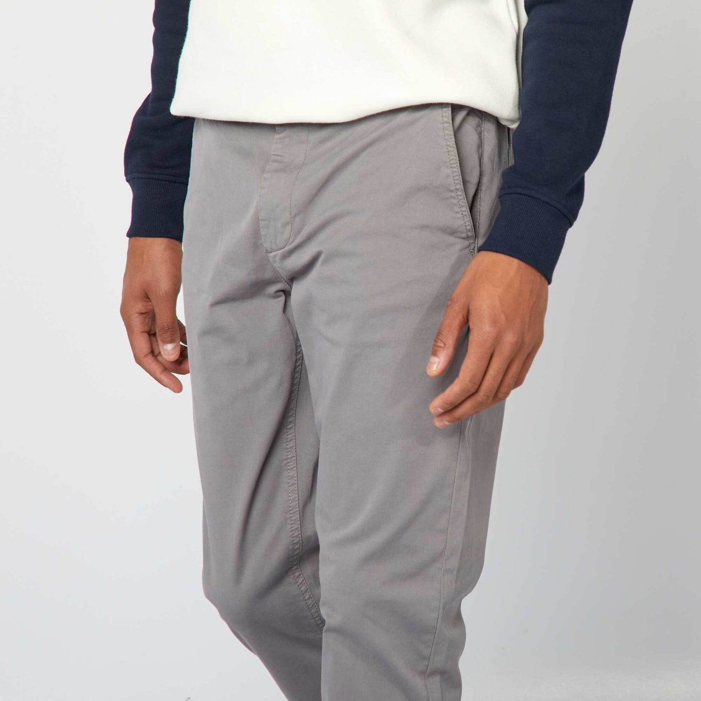 Slim-fit chinos GREY