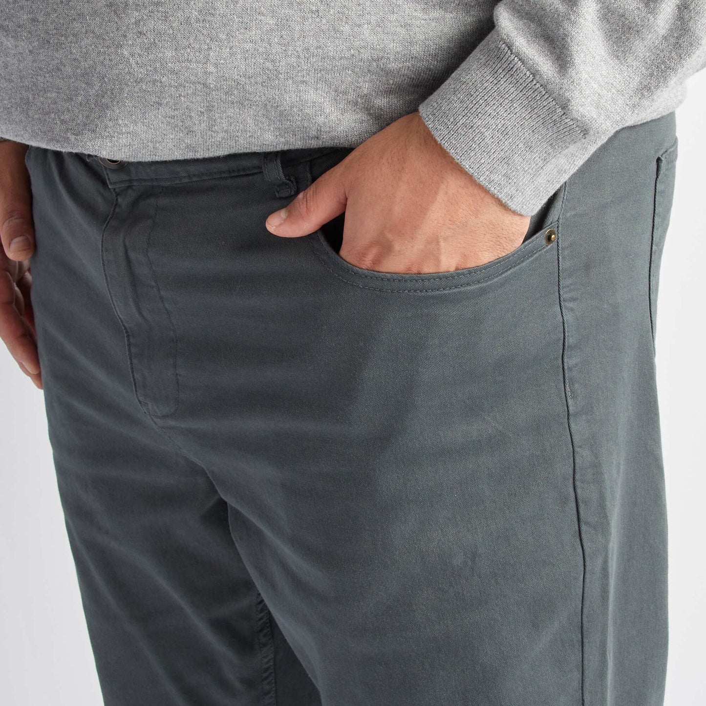 Slim-fit L32 trousers GREEN