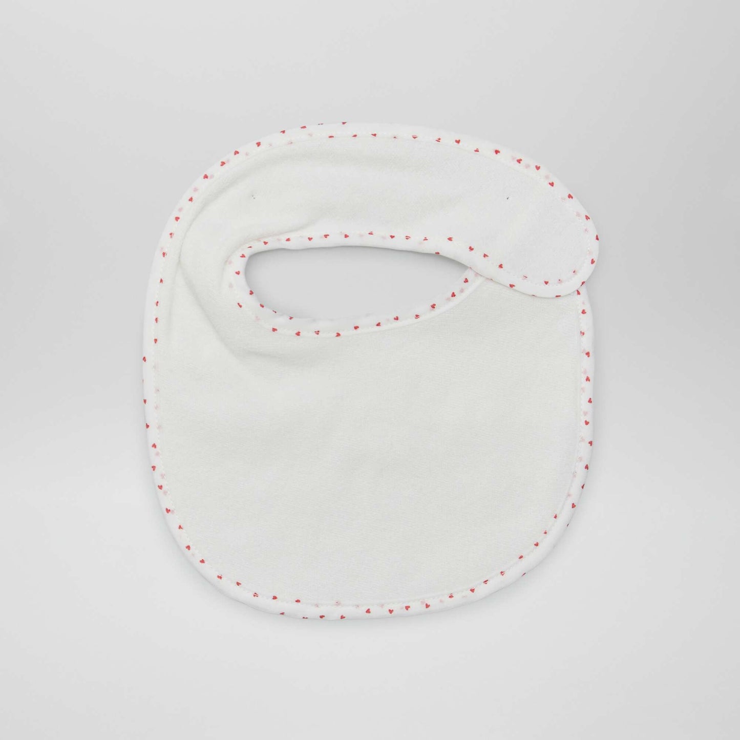 Pack of 7 towelling bibs with hook and loop fastening WHITE