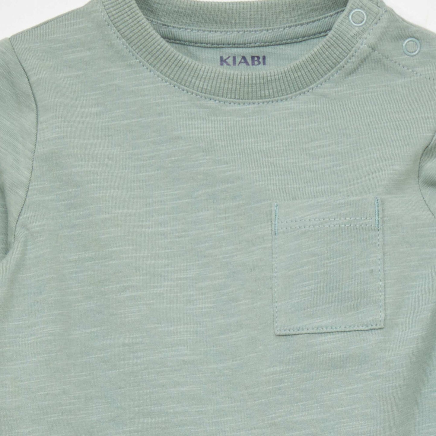 Round neck T-shirt with pocket GREEN