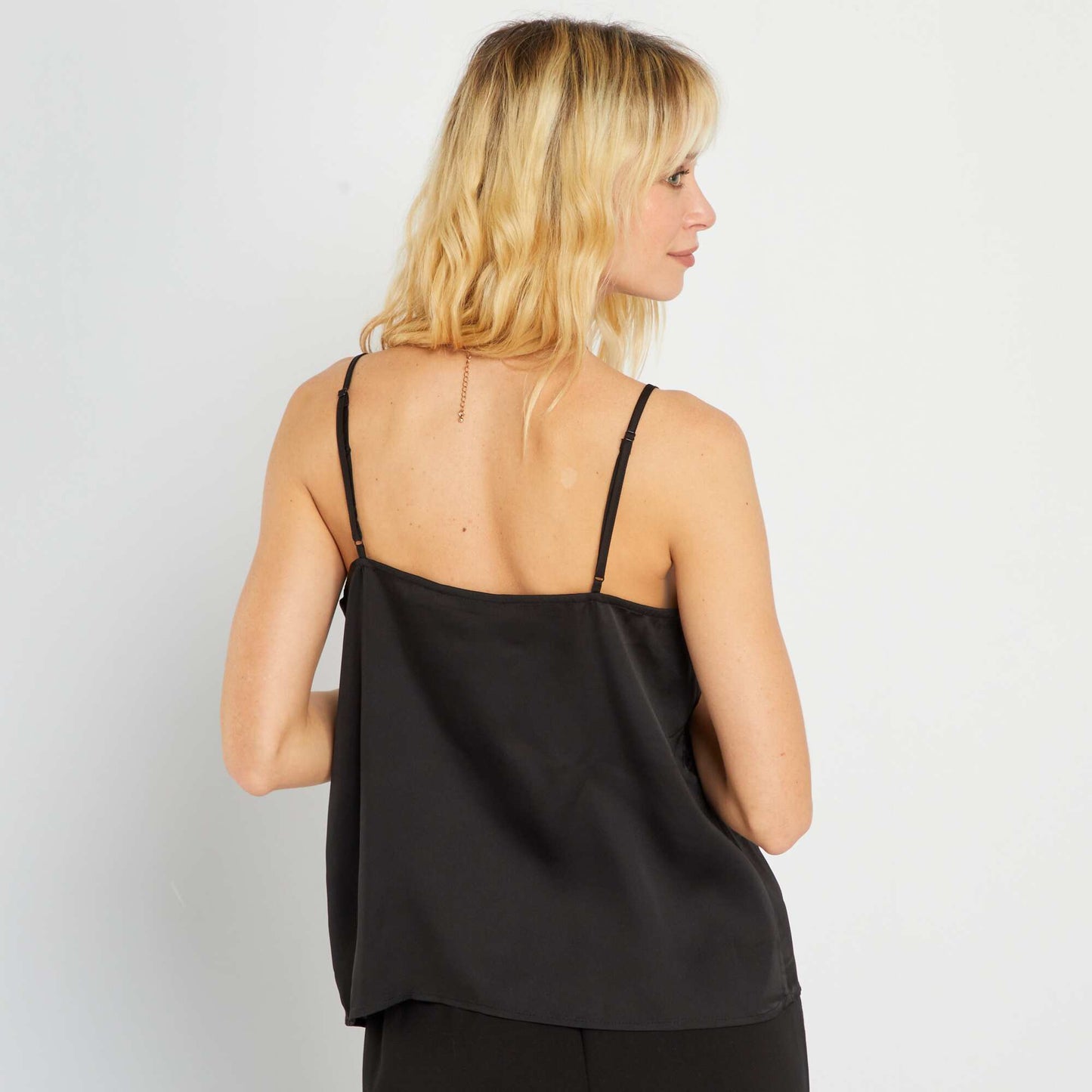 Flowing top black