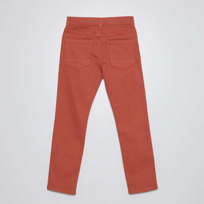 بنطال جينز ضيق بخمسة جيوب باللون الأحمر