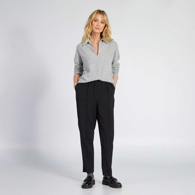 Regular-fit jogger style twill trousers black