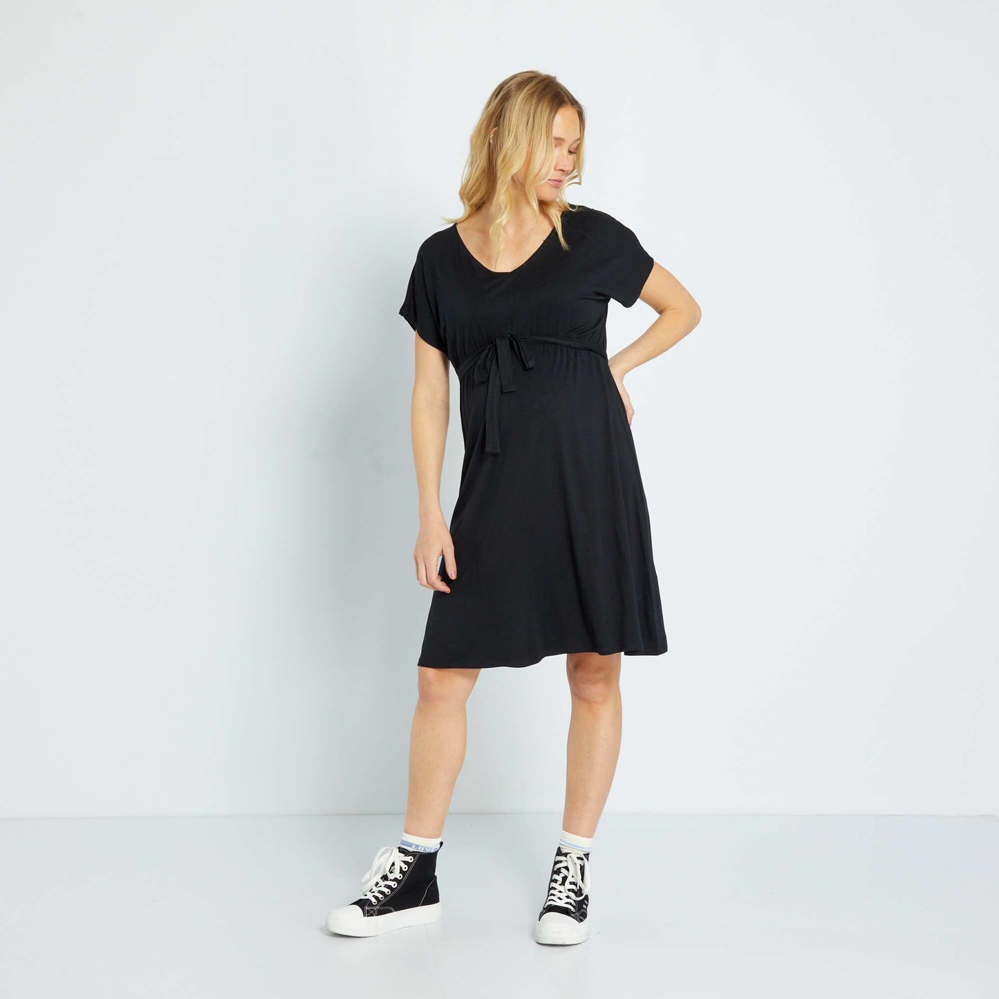 V-neck maternity dress Black