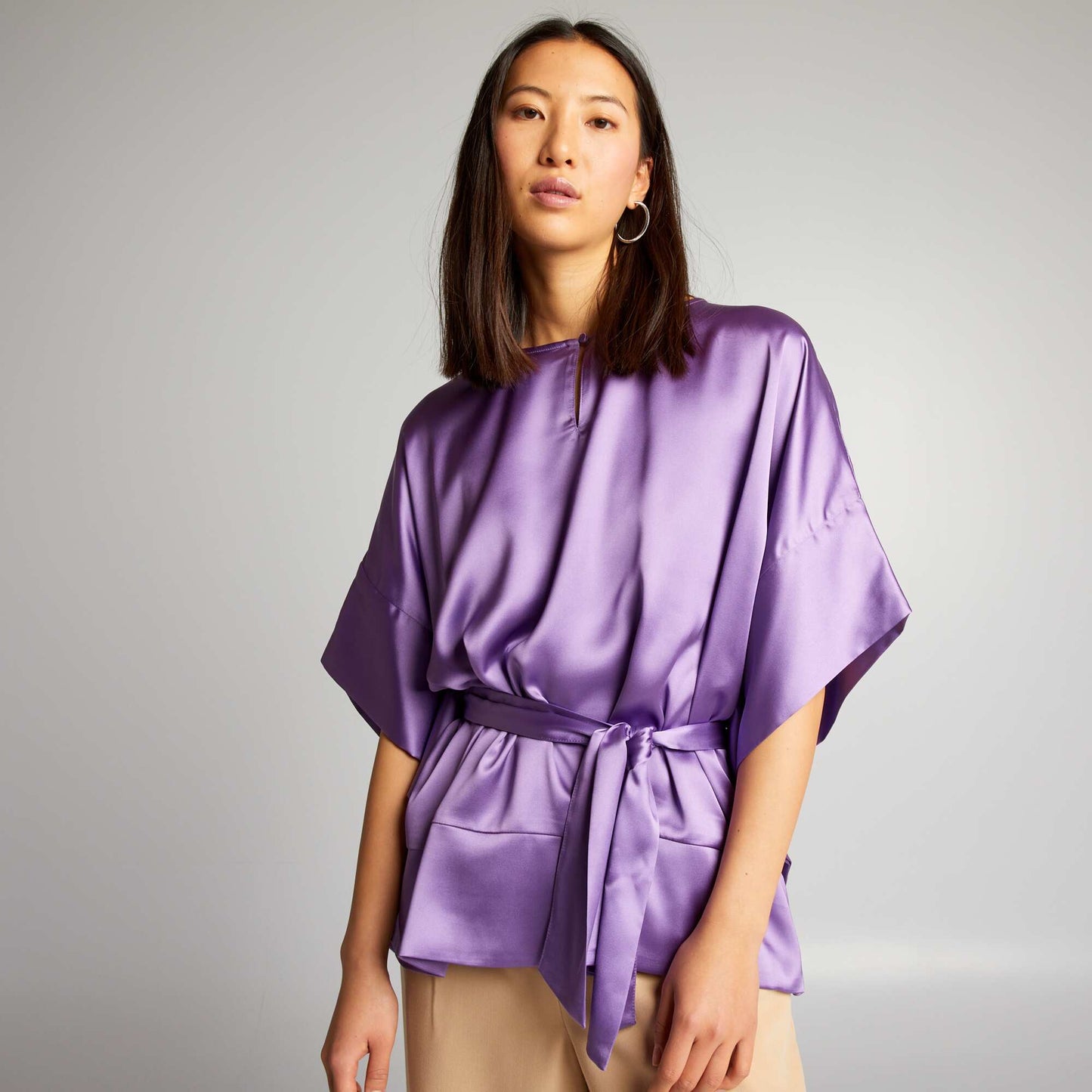 Sleeveless plain satin-effect blouse PURPLE